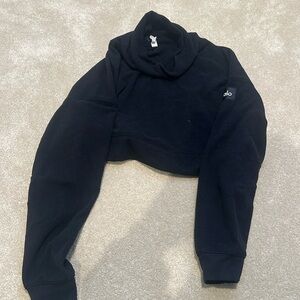 ALO SHERPA CROPPED scowl neck